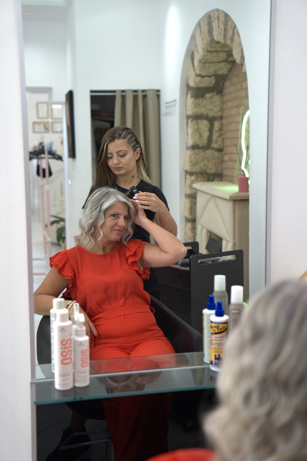 Risultato finale su capelli argento realizzato da ANNARÈ